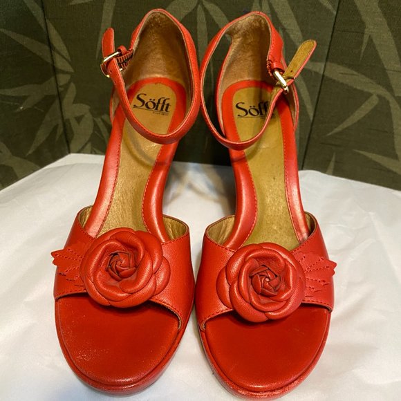 Sofft Shoes - Sofft Red Peony Flower Leather Platform Wedge Sandals - Size 9